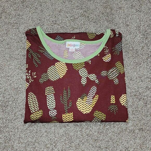 Lularoe Irma Tunic High Low Top Cactus Size S Small 6-8 - Picture 5 of 5